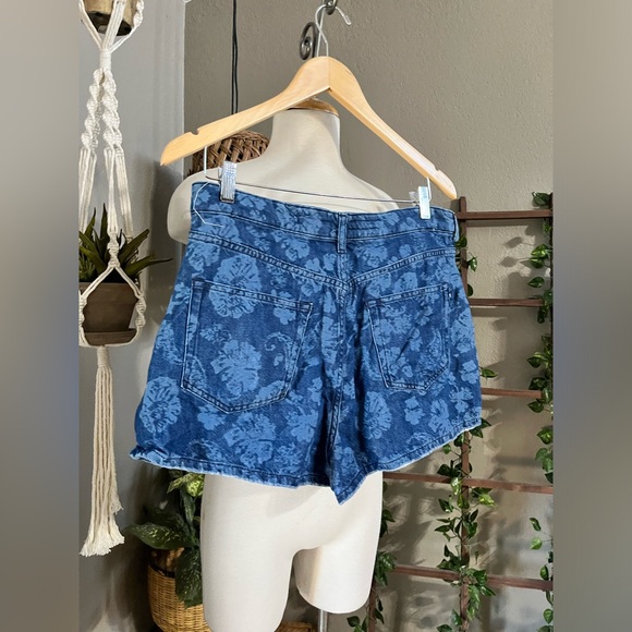 ▪️Anthropologie Pilcro Floral High Rise Supa Avalon Swing Shorts 30 - Picture 11 of 13